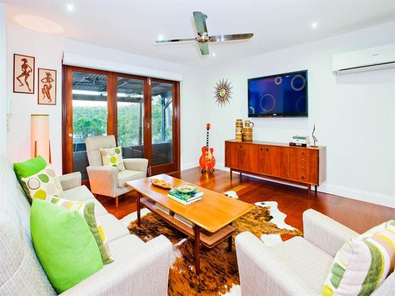 15 Stonyfell Court, Holland Park QLD 4121