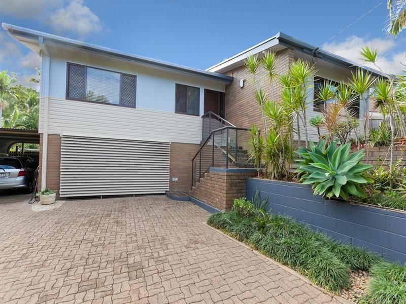 7 Carloch Street, Holland Park West QLD 4121