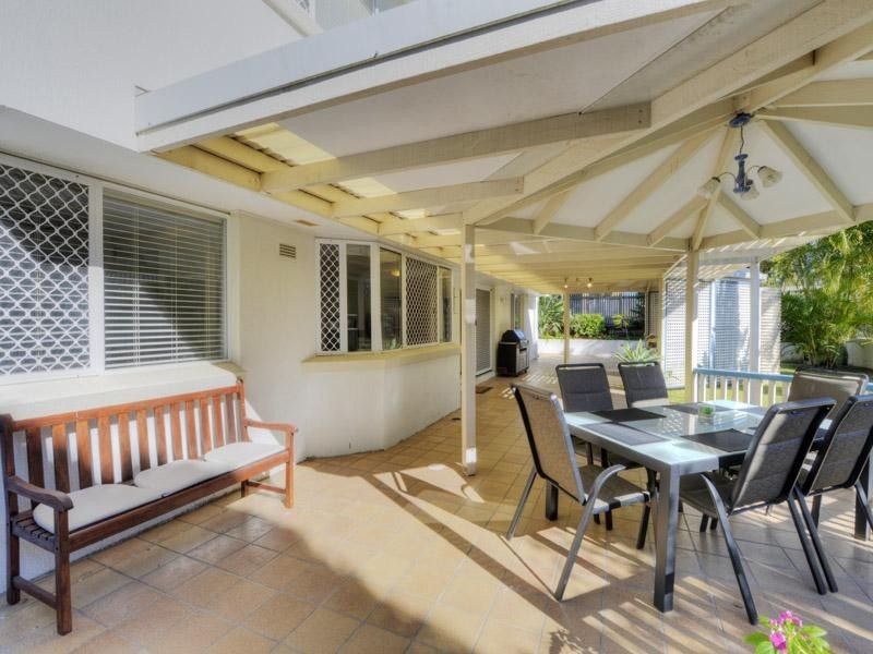 137 Cribb Road, Carindale QLD 4152