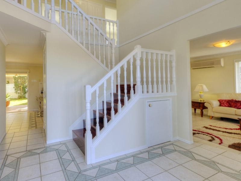 137 Cribb Road, Carindale QLD 4152