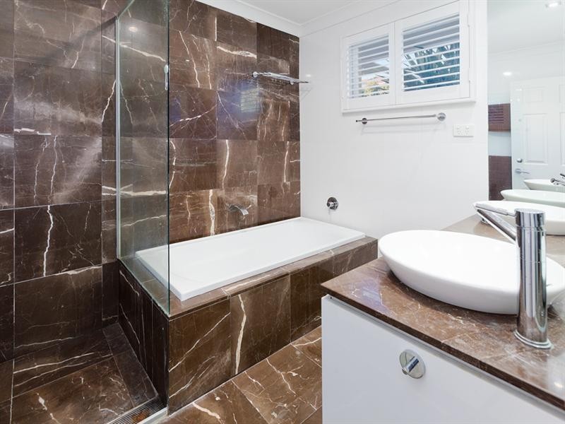 11 Bakewell Street, Mount Gravatt East QLD 4122