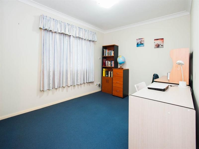 2 Chloe Close, Eight Mile Plains QLD 4113