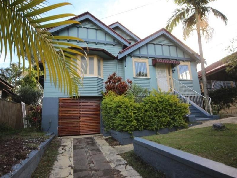 701 Logan Road, Greenslopes QLD 4120