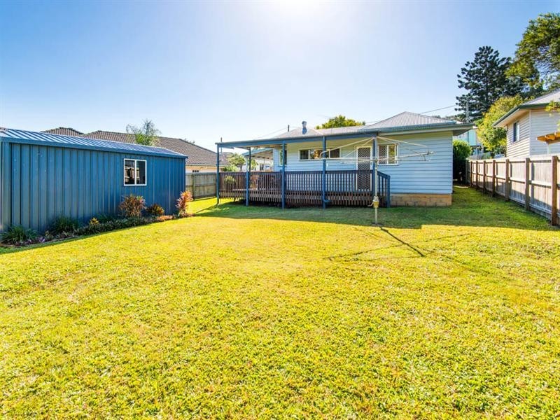 19 Binya Street, Holland Park QLD 4121