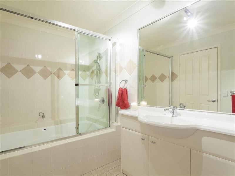 17/17 Tick Street, Mount Gravatt East QLD 4122