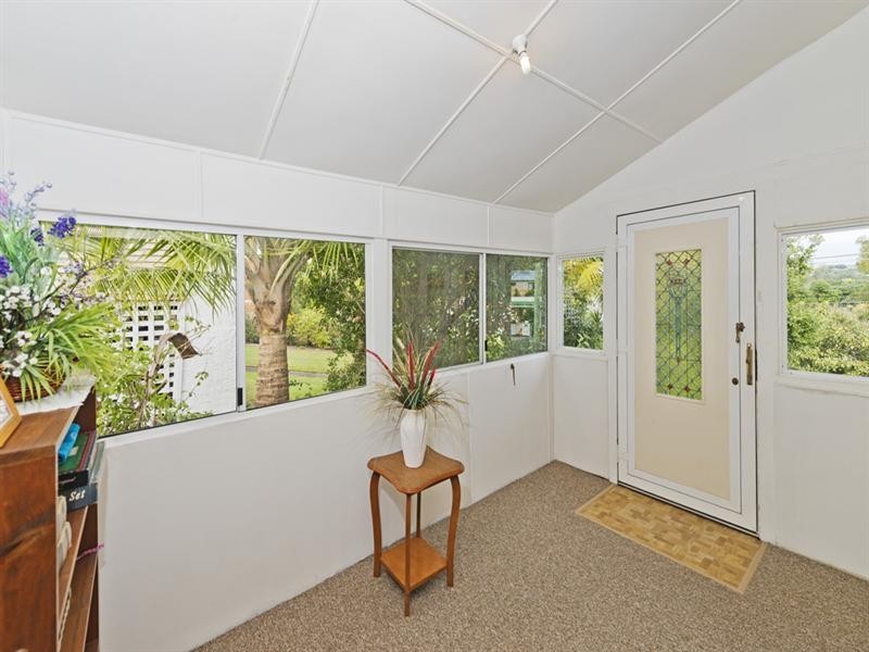 768 Logan Road, Holland Park West QLD 4121