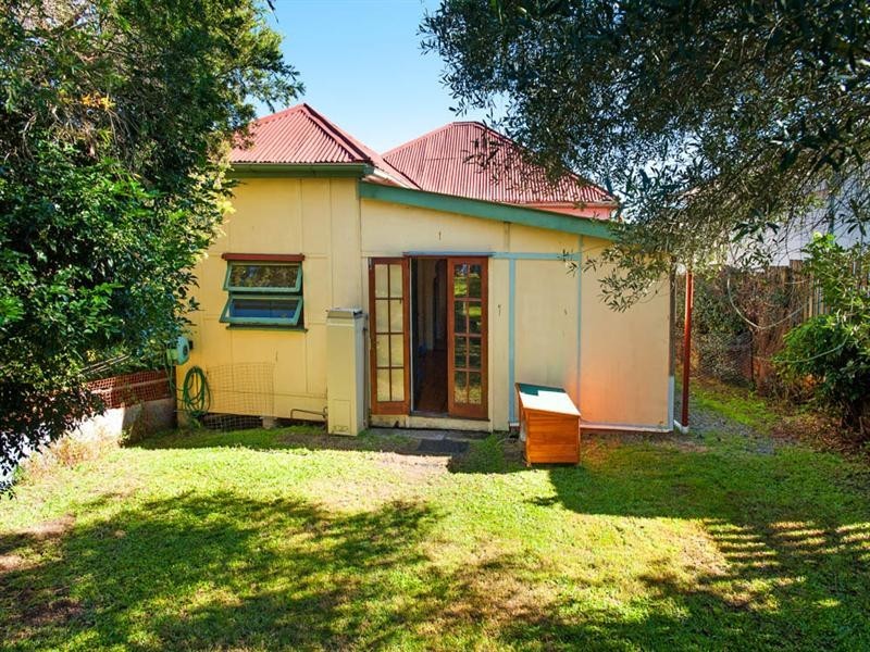 40 Beatrice Street, Greenslopes QLD 4120