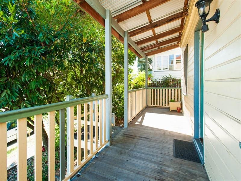 40 Beatrice Street, Greenslopes QLD 4120