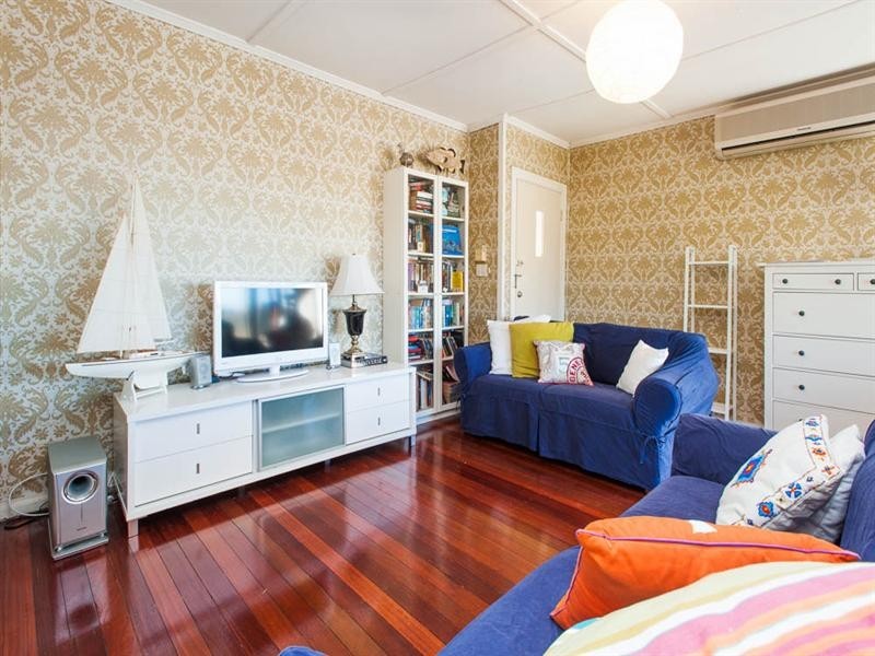 38 Hockings Street, Holland Park West QLD 4121