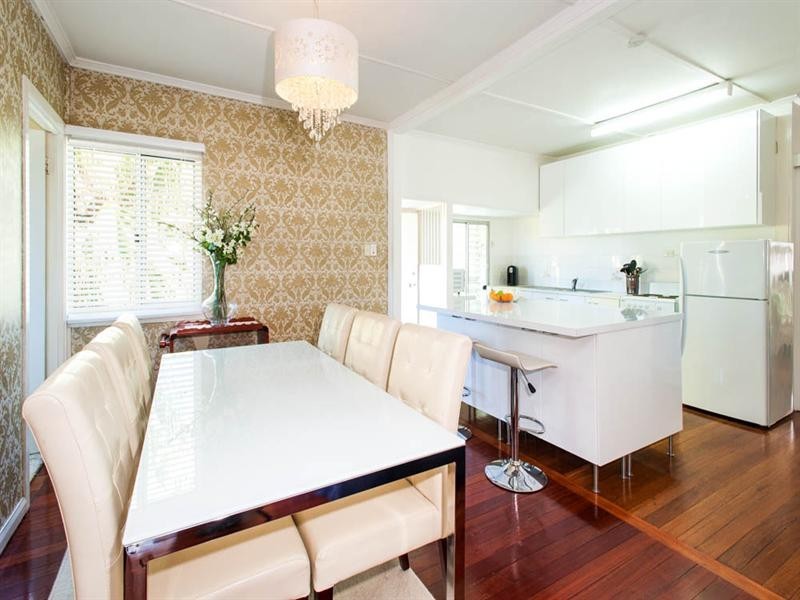38 Hockings Street, Holland Park West QLD 4121