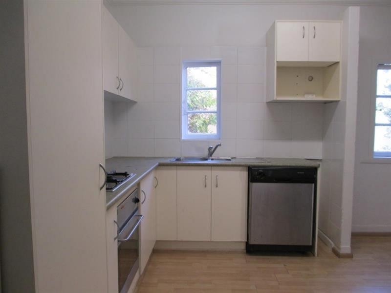 865 Logan Road, Holland Park West QLD 4121