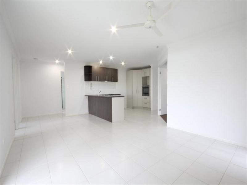 10 Surwold Way, Loganlea QLD 4131