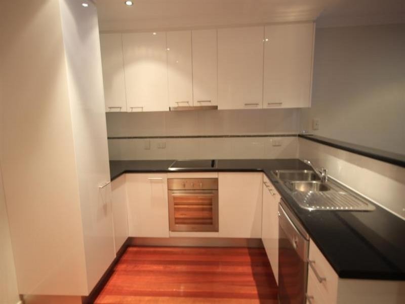 3/42 Harold Street, Holland Park QLD 4121