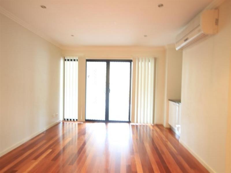 3/42 Harold Street, Holland Park QLD 4121