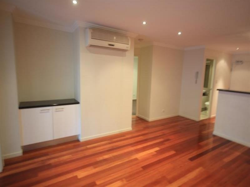 3/42 Harold Street, Holland Park QLD 4121