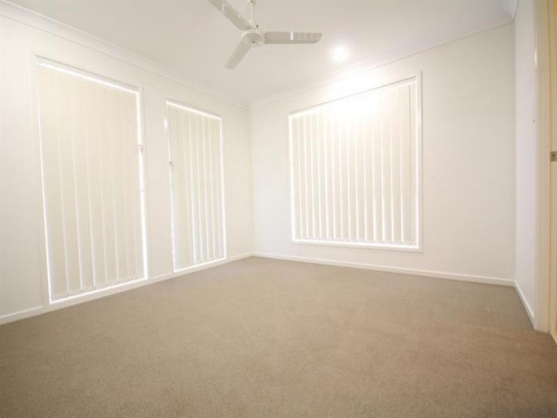 18 Gordon Drive, Bellbird Park QLD 4300