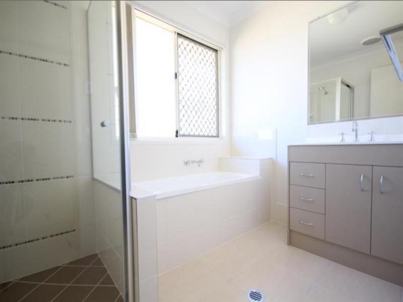 18 Gordon Drive, Bellbird Park QLD 4300