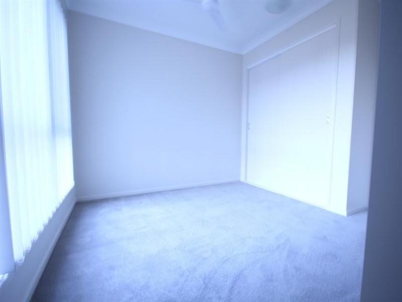 27 Gordon Drive, Bellbird Park QLD 4300