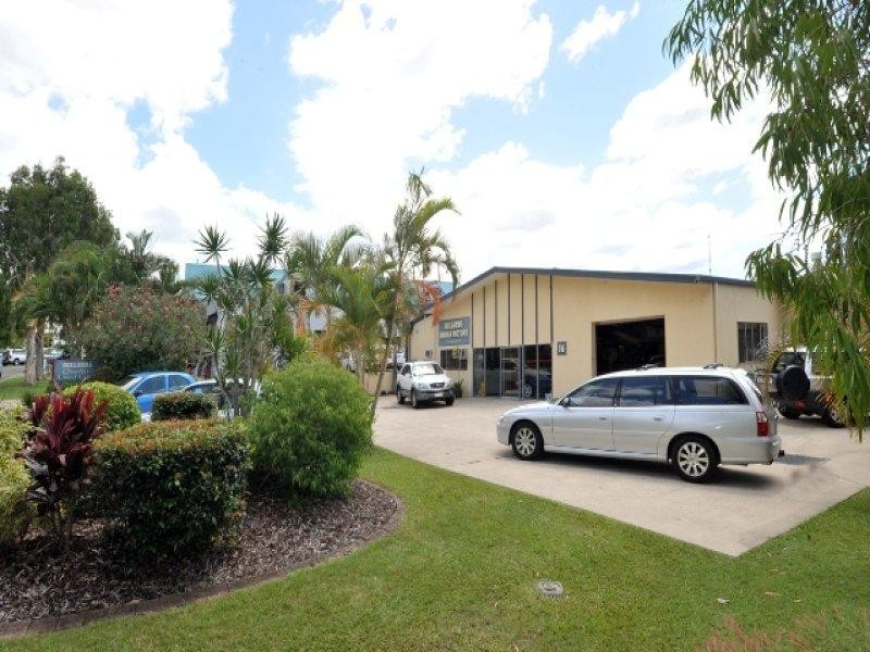 16 Project Avenue, Noosaville QLD 4566
