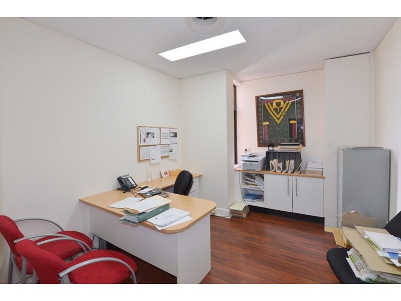 21 and 22/113 Poinciana Avenue, Tewantin QLD 4565