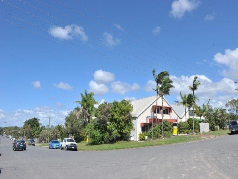 Unit 2/12 Leo Alley Road, Noosaville QLD 4566