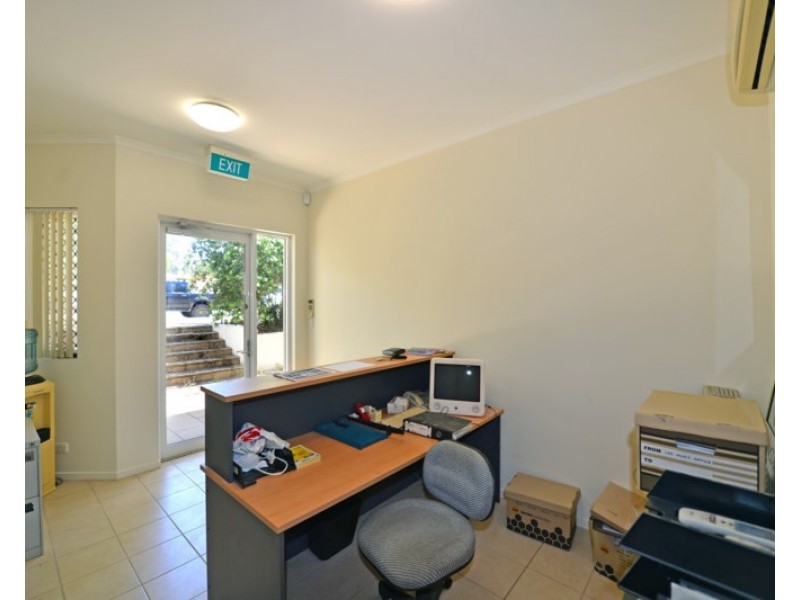Units 1-3/12 Leo Alley Road, Noosaville QLD 4566