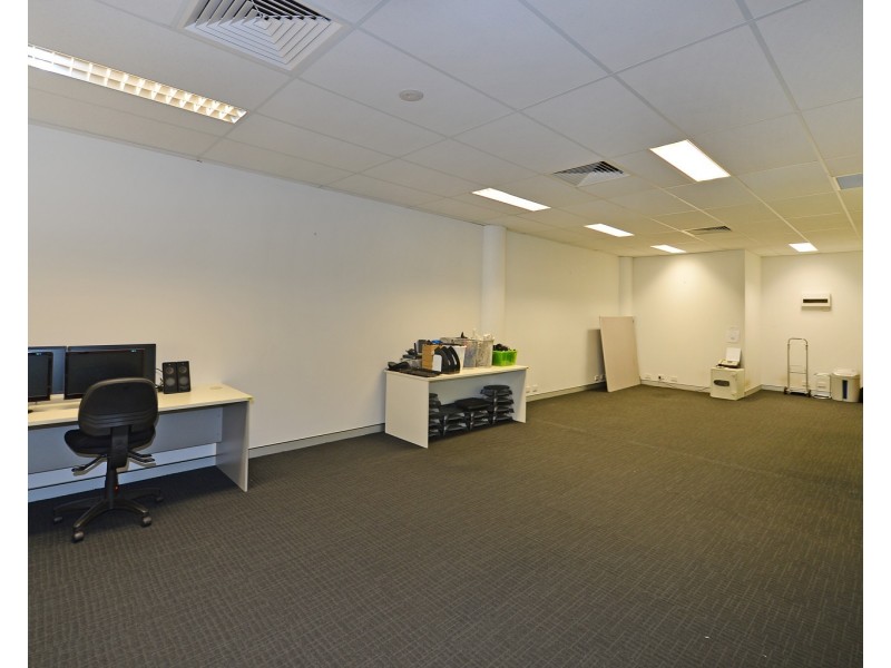 Suite 3.05/90 Goodchap Street, Noosaville QLD 4566