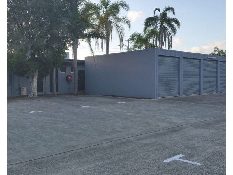 1, 2 and 5/13 Bideford Street, Torquay QLD 4655