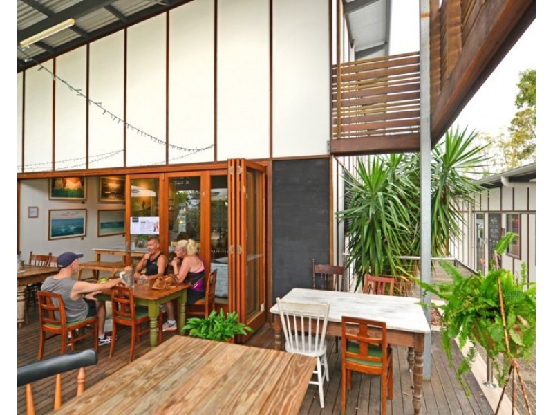 Shop 2/205 Weyba Road, Noosaville QLD 4566