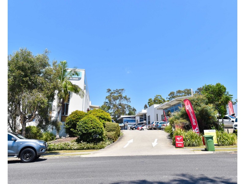 Unit 2/4 Selkirk Drive, Noosaville QLD 4566