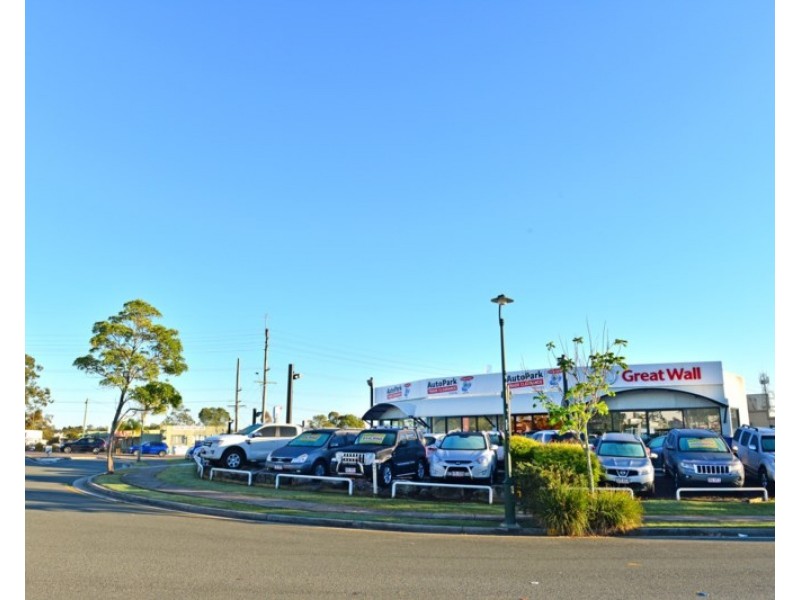 1 Lionel Donovan Drive, Noosaville QLD 4566