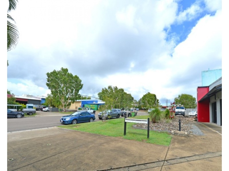 Unit 1/18 Project Avenue, Noosaville QLD 4566