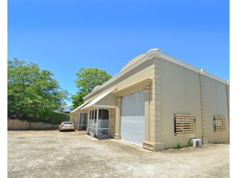 11-13 Advance Road, Kuluin QLD 4558