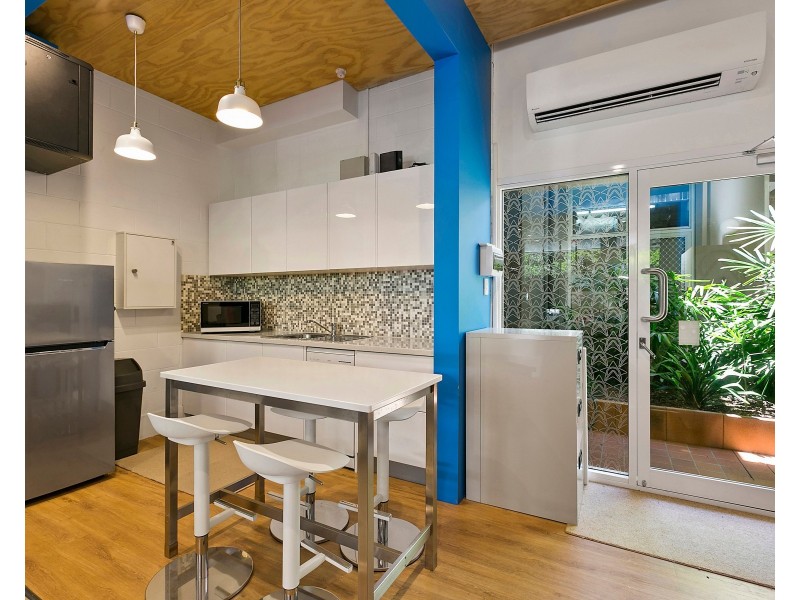 Suite 2/8 Grebe Street, Peregian Beach QLD 4573