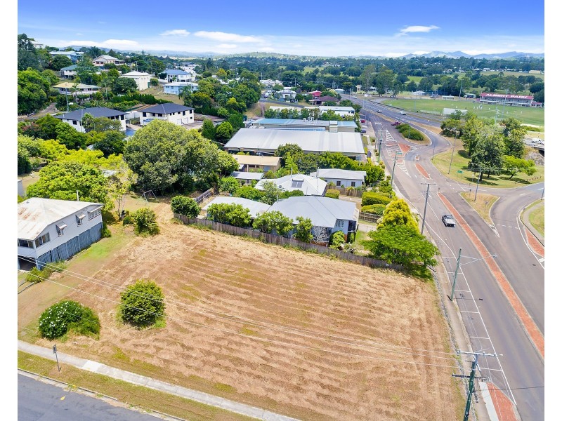 46 Calton Terrace, Gympie QLD 4570