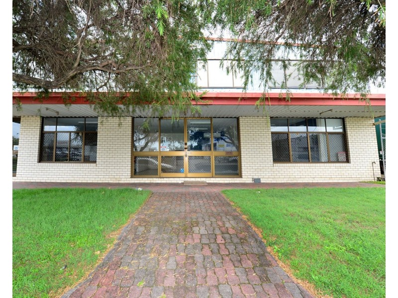 2 Production Avenue, Warana QLD 4575