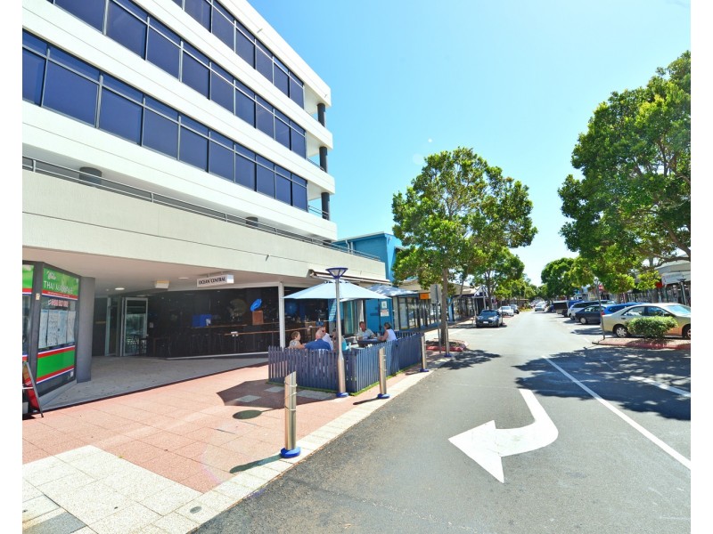 1,Lot 17/2-4 Ocean Street, Maroochydore QLD 4558