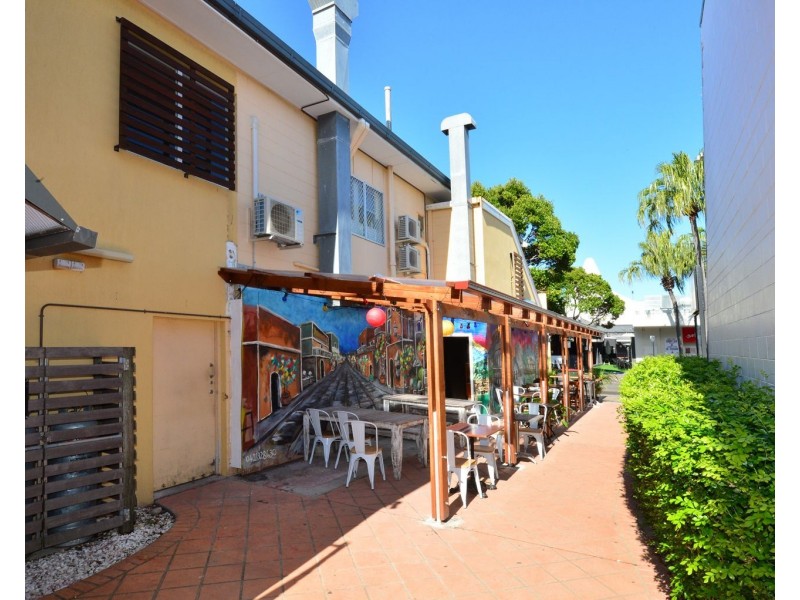 7 Ocean Street, Maroochydore QLD 4558