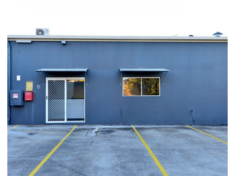 Unit 5/8 Project Avenue, Noosaville QLD 4566