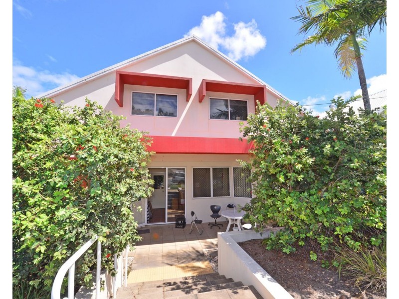 Units 1-3/12 Leo Alley Road, Noosaville QLD 4566
