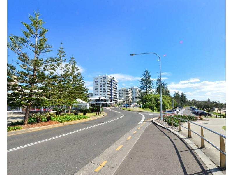 Shop 5/121 Mooloolaba Esplanade, Mooloolaba QLD 4557