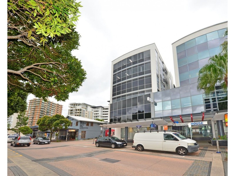 Grnd Floor/26 Duporth Avenue, Maroochydore QLD 4558