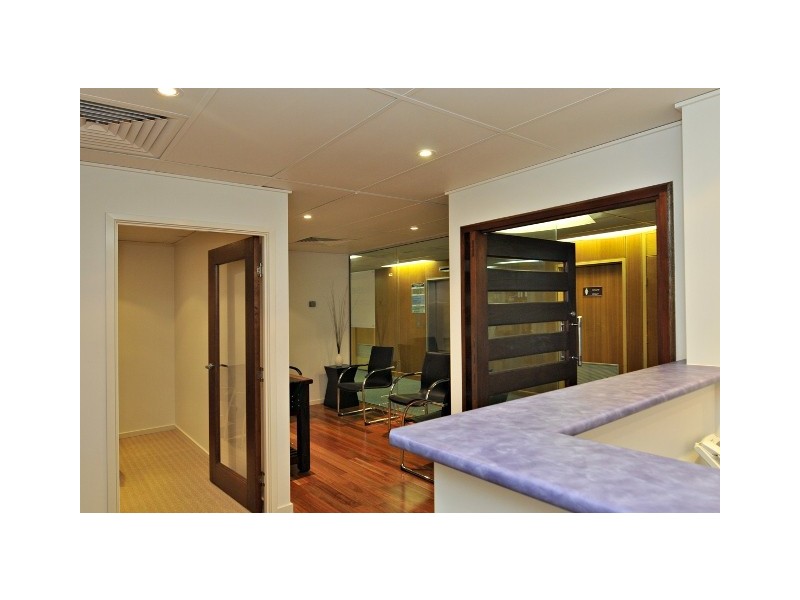 Suite 13/97 Poinciana Avenue, Tewantin QLD 4565