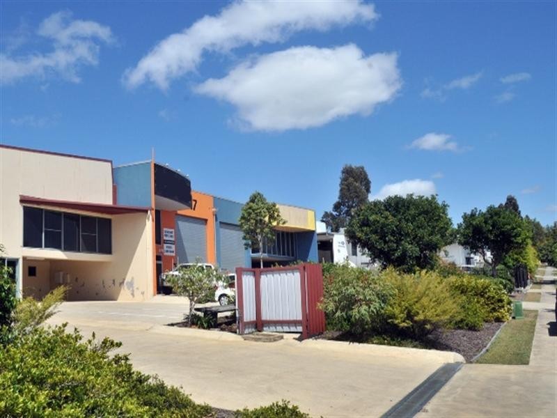 Units 1 & 2/17 Lionel Donovan Drive, Noosaville QLD 4566