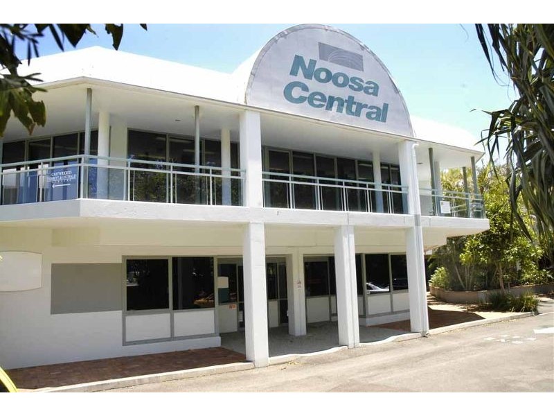 6 Bottlebrush Avenue, Noosa Heads QLD 4567