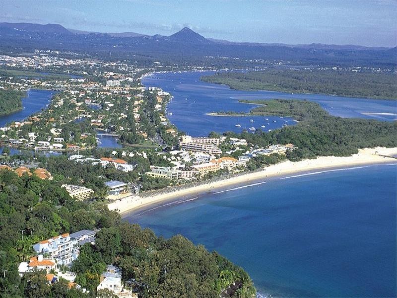 90 Goodchap Street, Noosaville QLD 4566