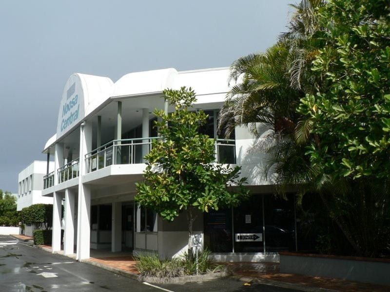 6 Bottlebrush Avenue, Noosa Heads QLD 4567