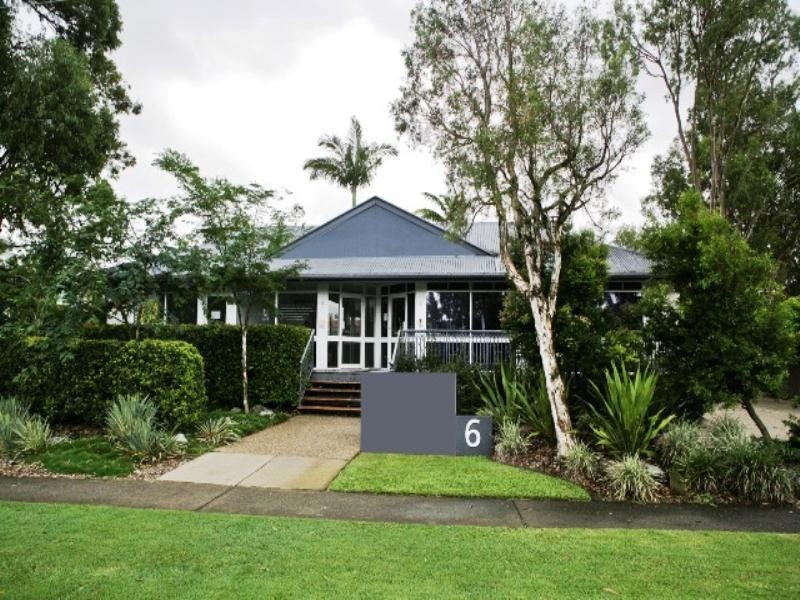 Units 1 & 2/6 Mary Street, Noosaville QLD 4566