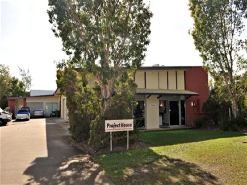 Unit 2/14 Project Avenue, Noosaville QLD 4566