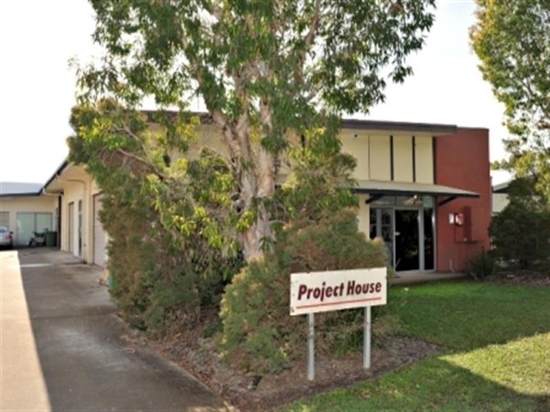 Unit 2/14 Project Avenue, Noosaville QLD 4566
